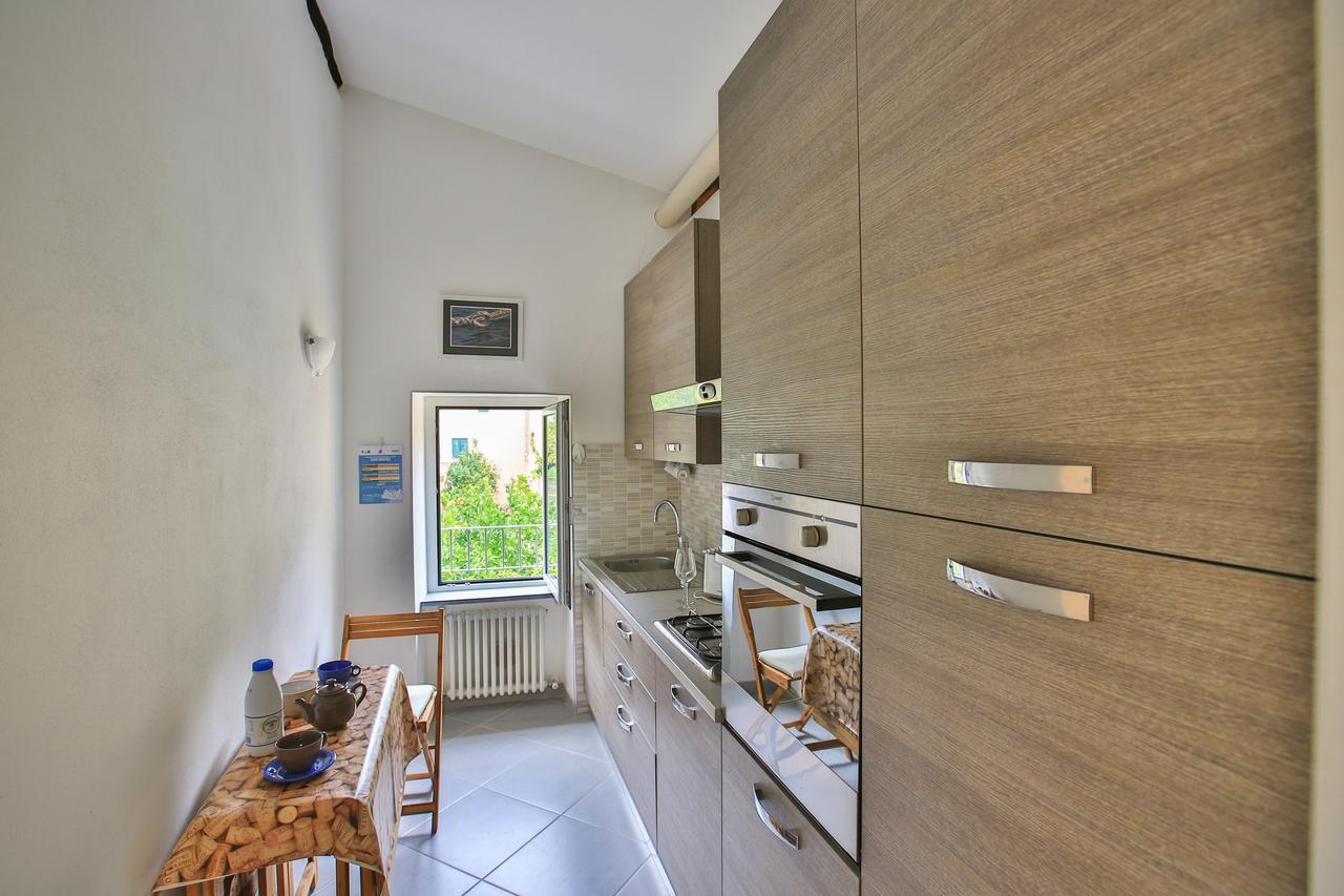 Donadelmar2 Apartment Riomaggiore Bagian luar foto